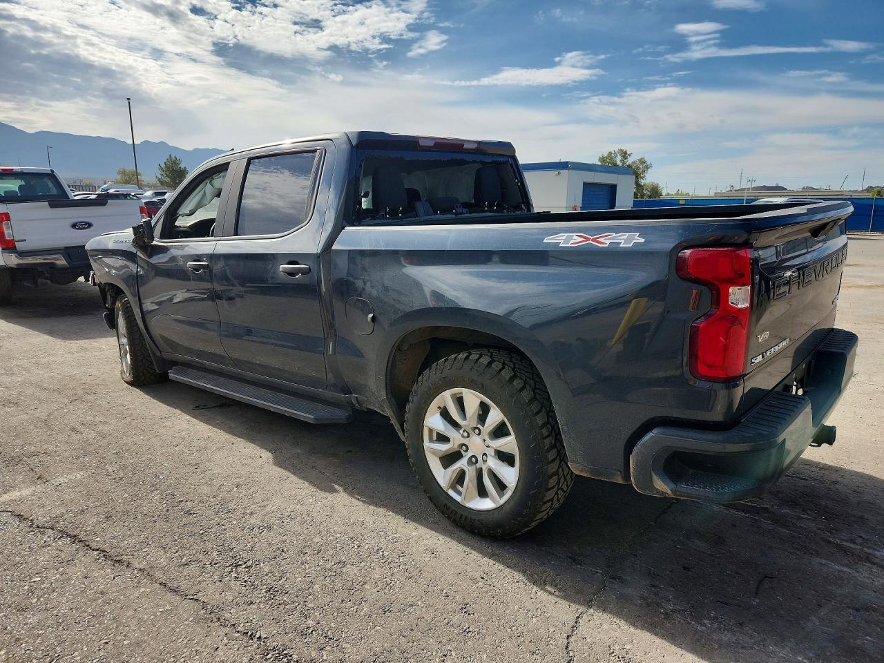 2022 Chevrolet Silverado Ltd K1500 Custom - Image 2