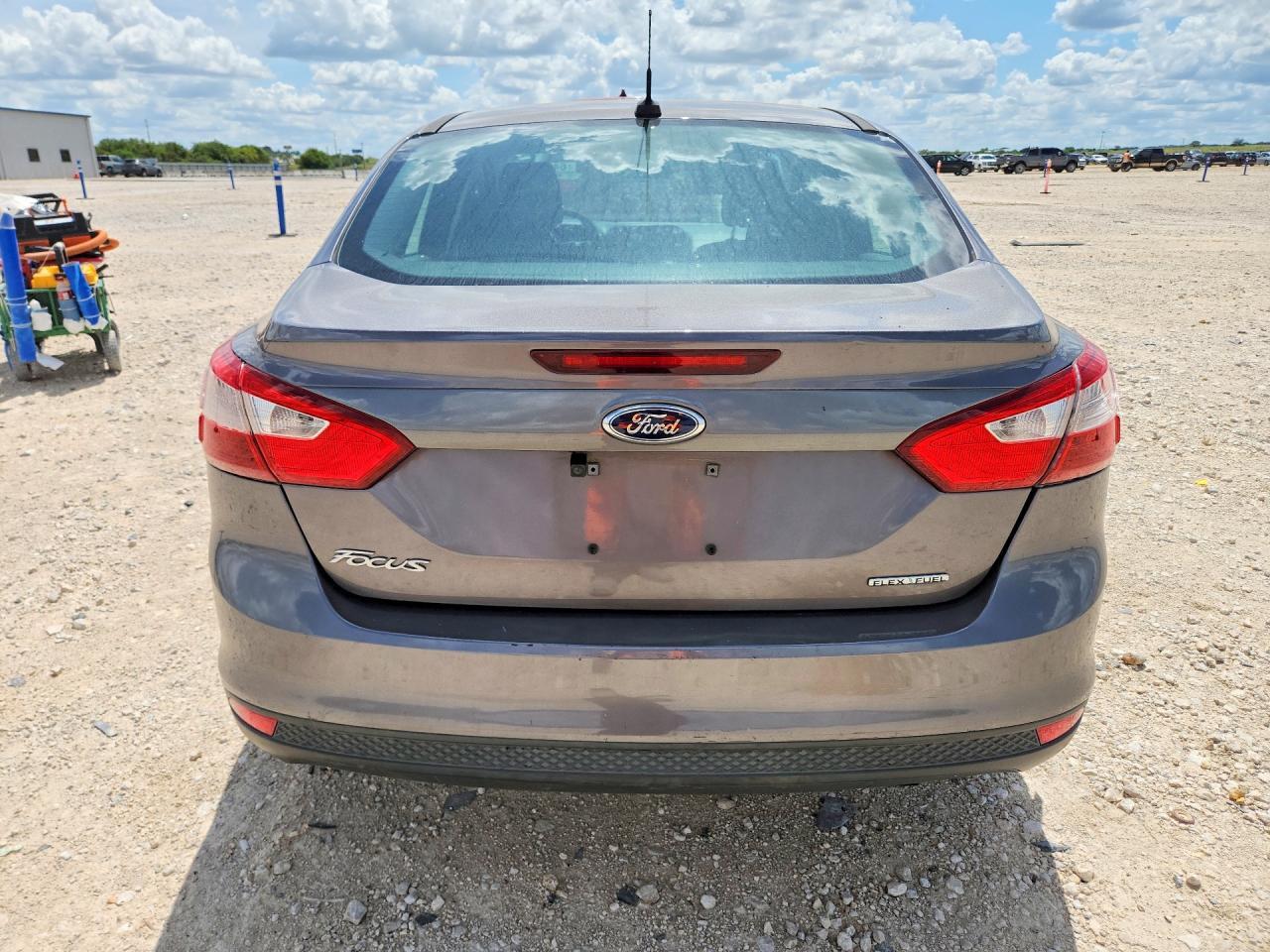 2014 Ford Focus S - Фото 6