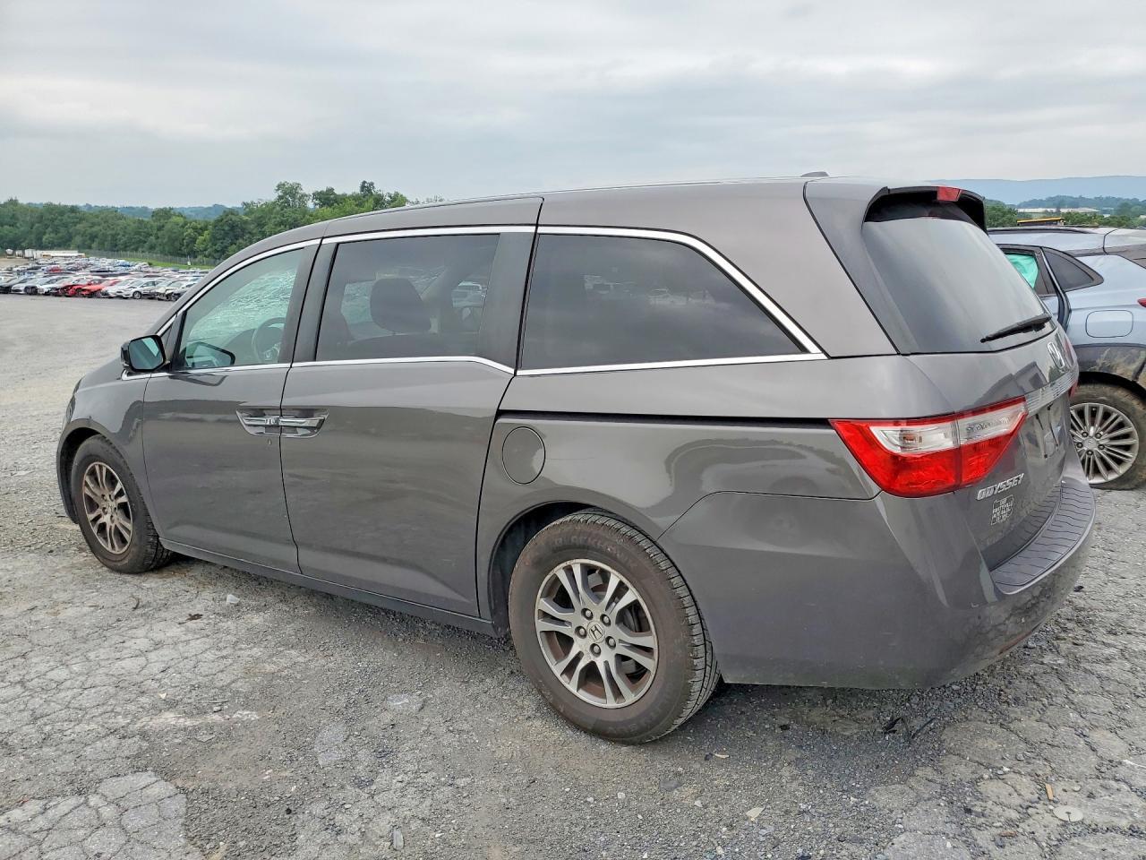 2011 Honda Odyssey Exl - Фото 2