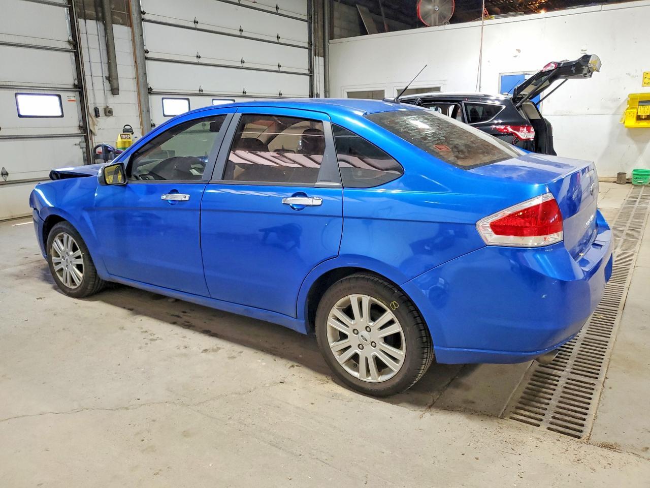 2010 Ford Focus Sel - Фото 2