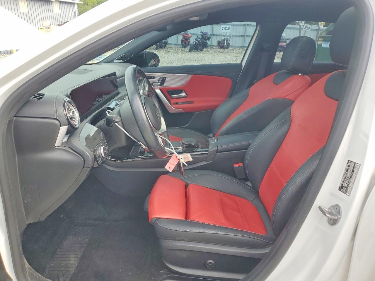 2019 Mercedes-Benz A 220 4Matic - Image 7
