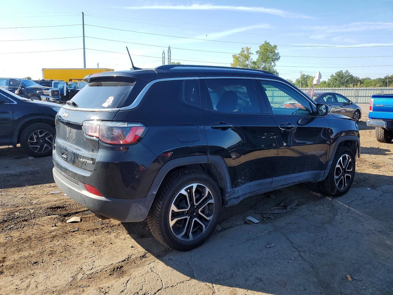 2022 Jeep Compass Limited - Фото 3