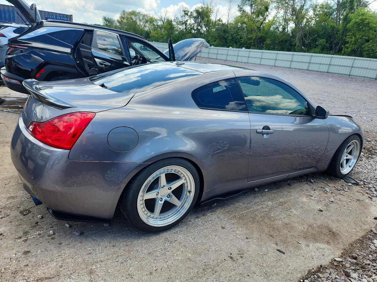 2009 Infiniti G37 Coupe X - Image 3