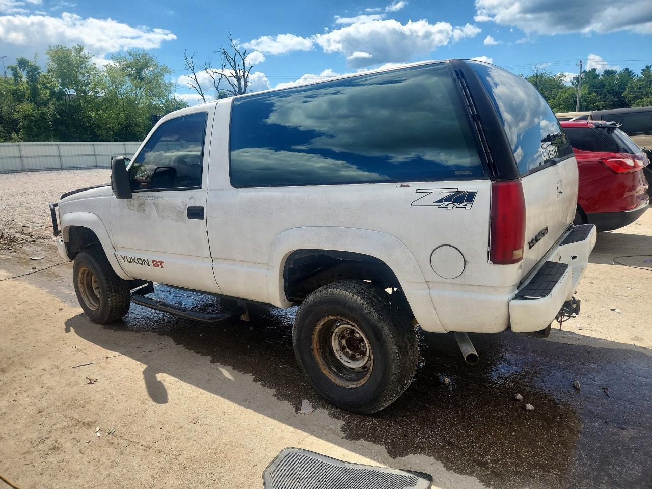 1993 GMC Yukon - Фото 2