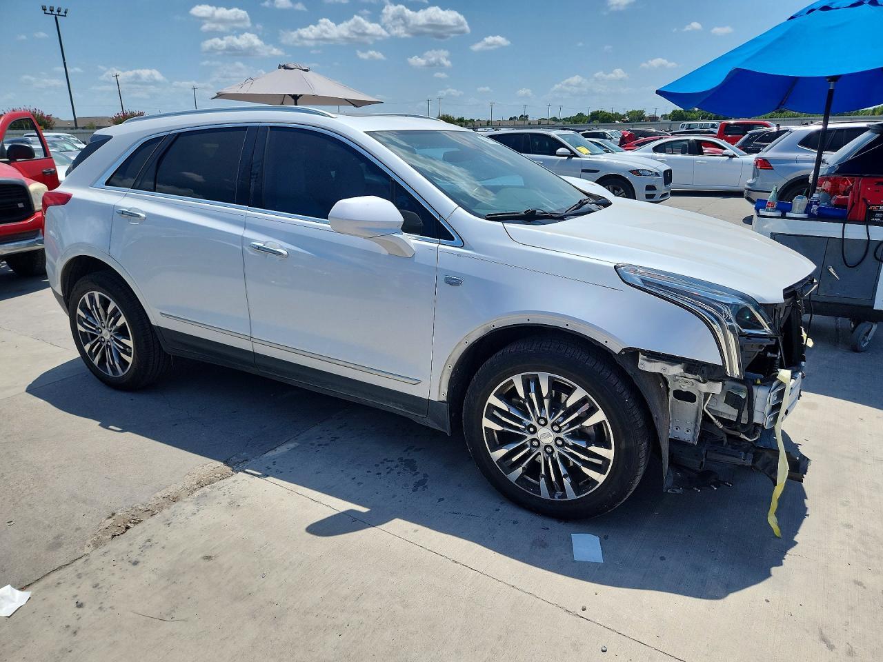 2017 Cadillac Xt5 Premium Luxury - Image 4