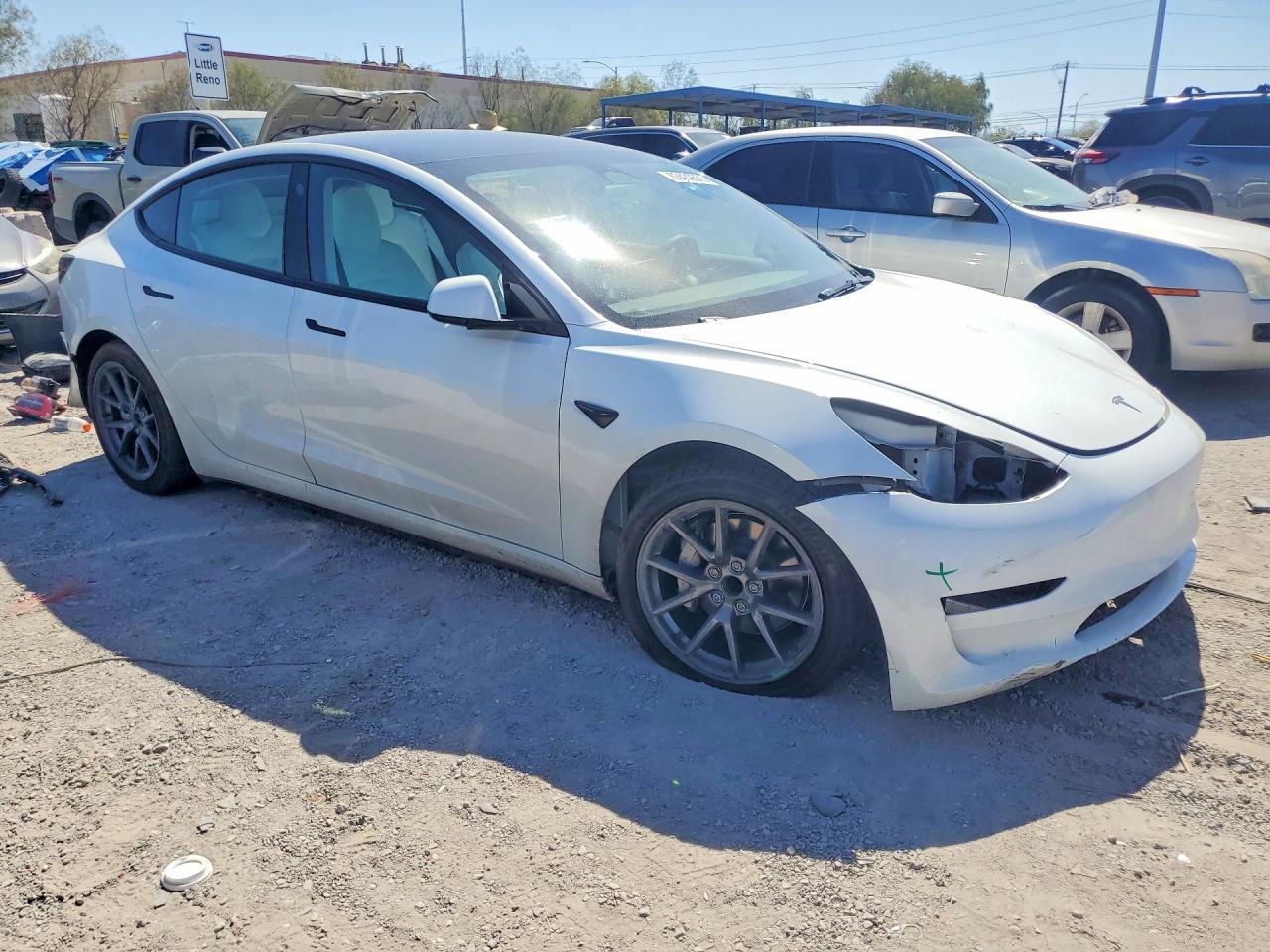 2023 Tesla Model 3 - Image 4