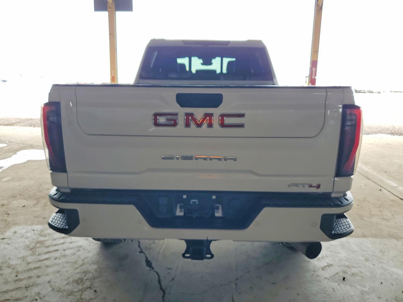 2024 GMC Sierra - Image 6