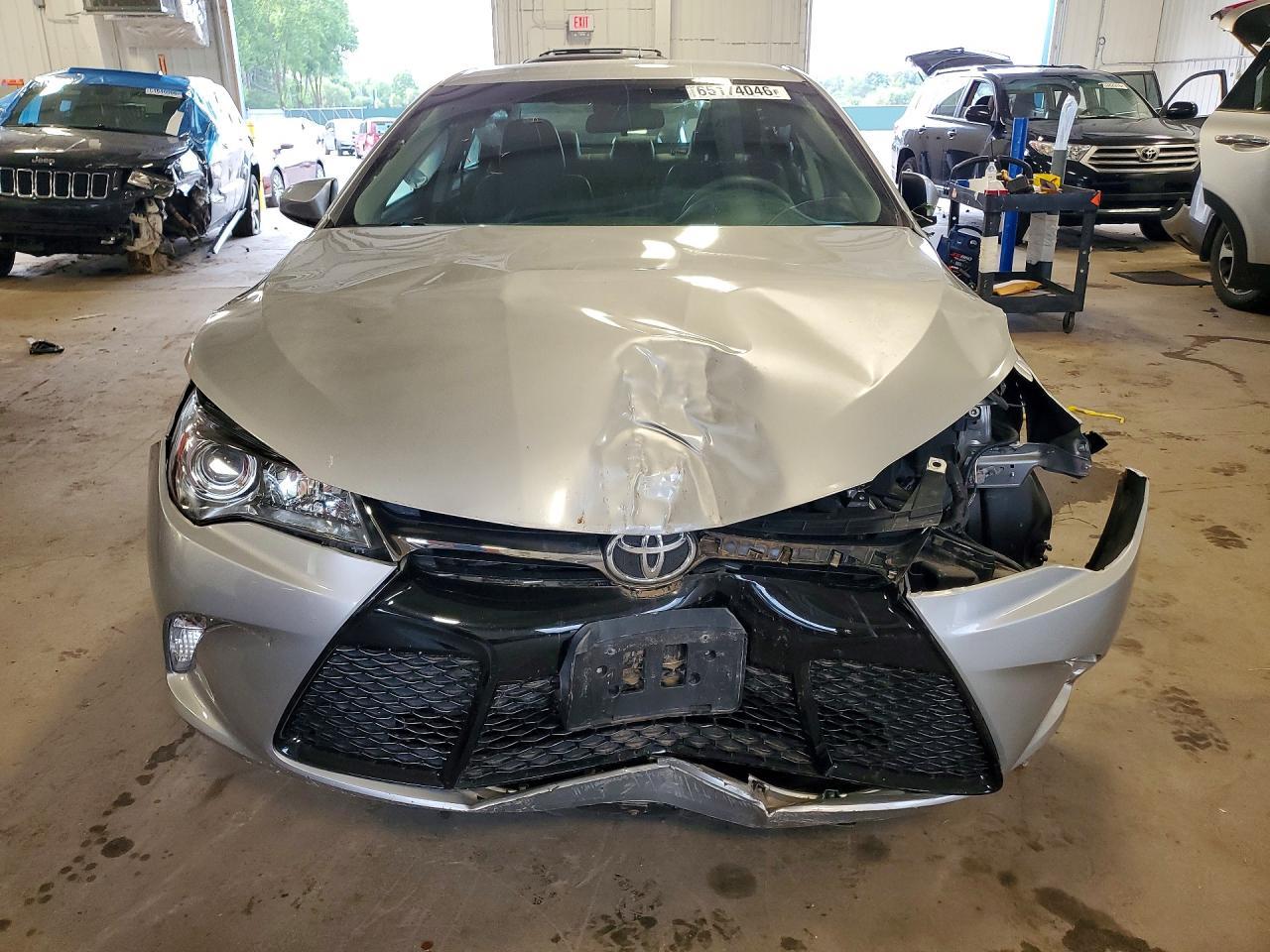 2015 Toyota Camry Se - Фото 5