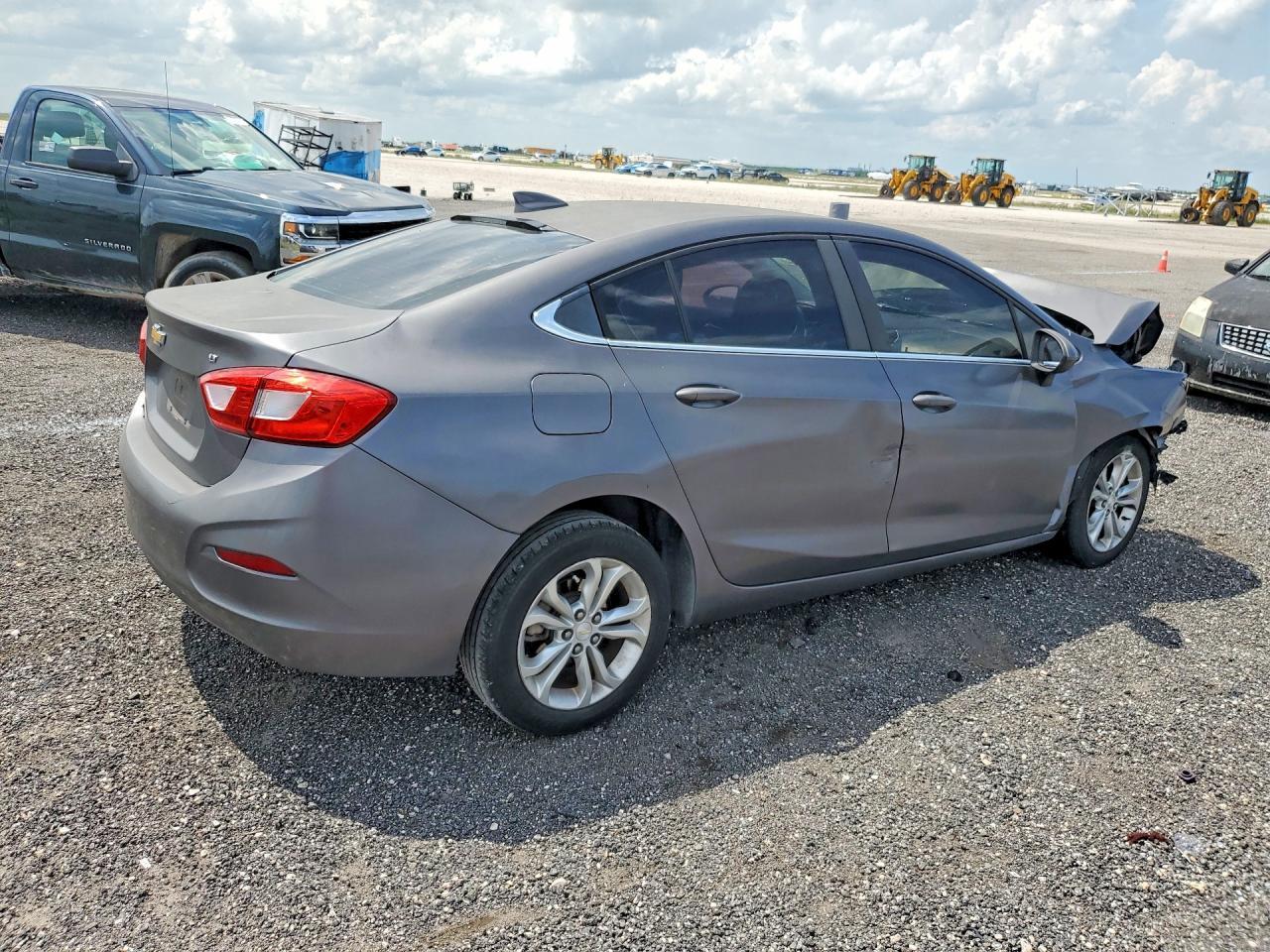 2019 Chevrolet Cruze Lt - Фото 3