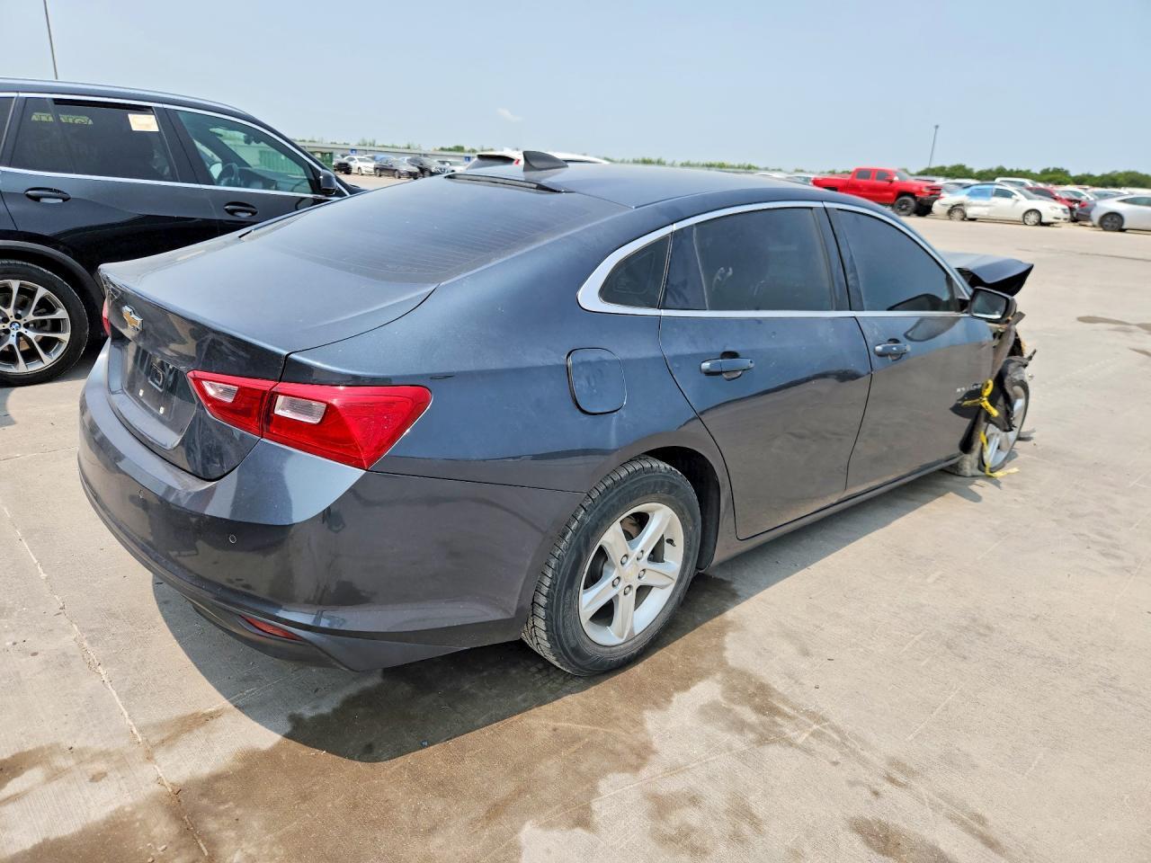 2019 Chevrolet Malibu Ls - Фото 3