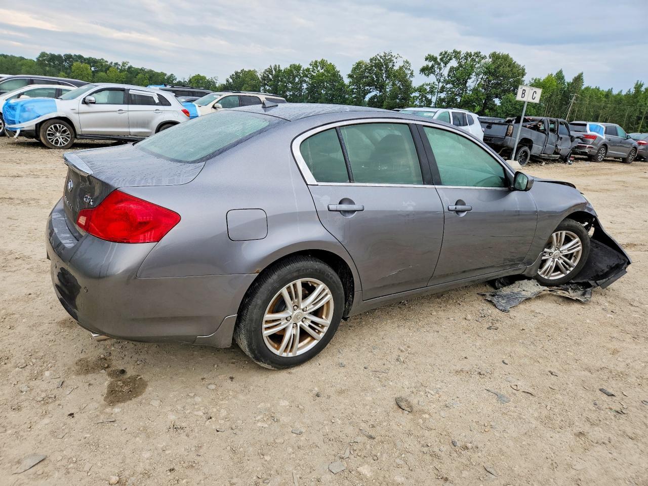2012 Infiniti G37 Sedan X - Фото 3