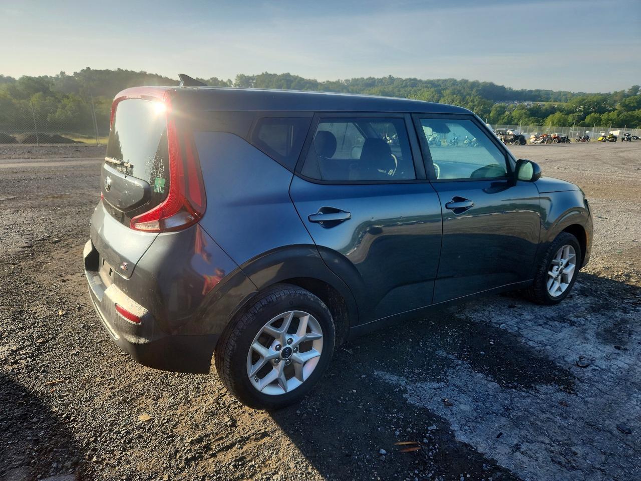 2020 Kia Soul S - Фото 3
