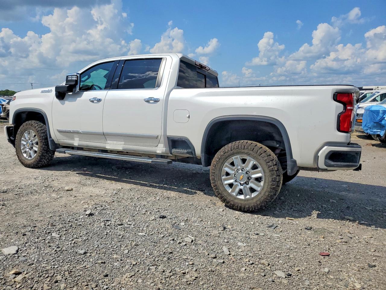 2025 Chevrolet Silverado K3500 High Country - Фото 2