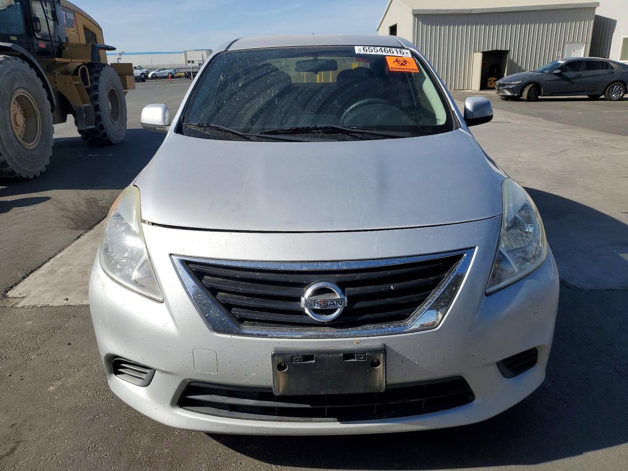 2013 Nissan Versa 1.6 S - Фото 5