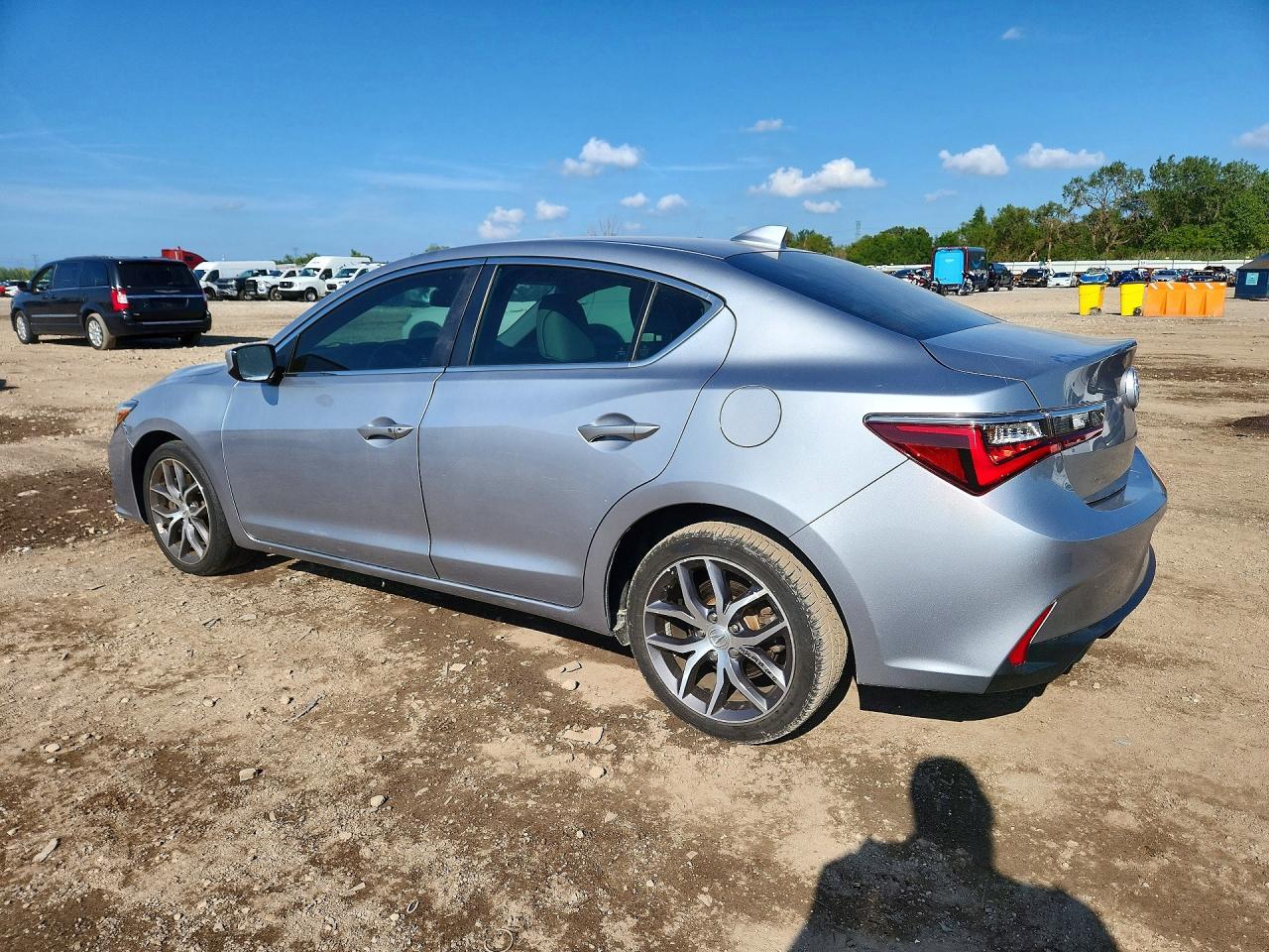 2020 Acura Ilx Premium - Image 2