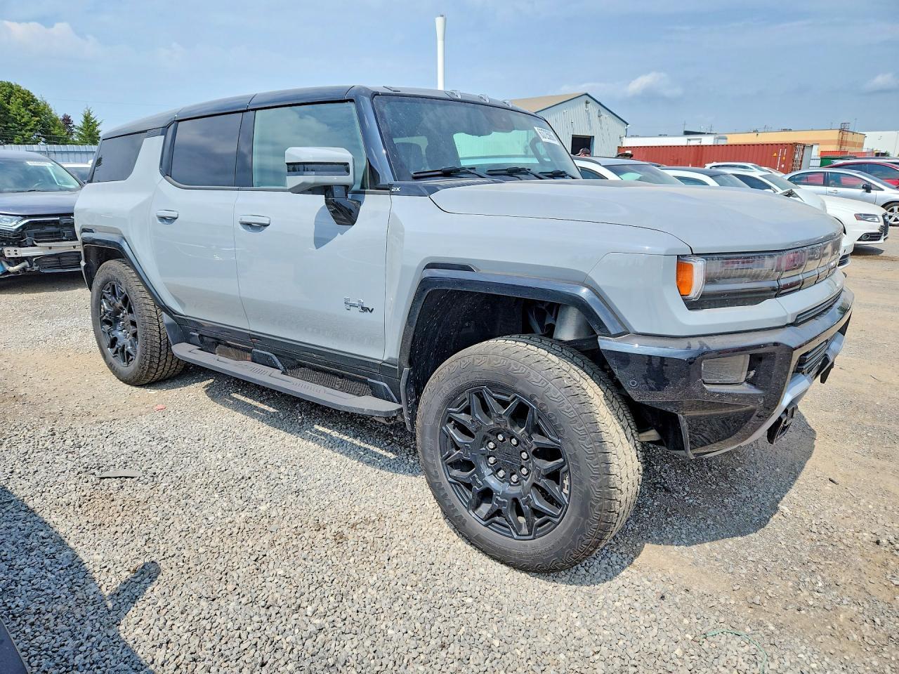 2025 GMC Hummer Suv 2X - Фото 4