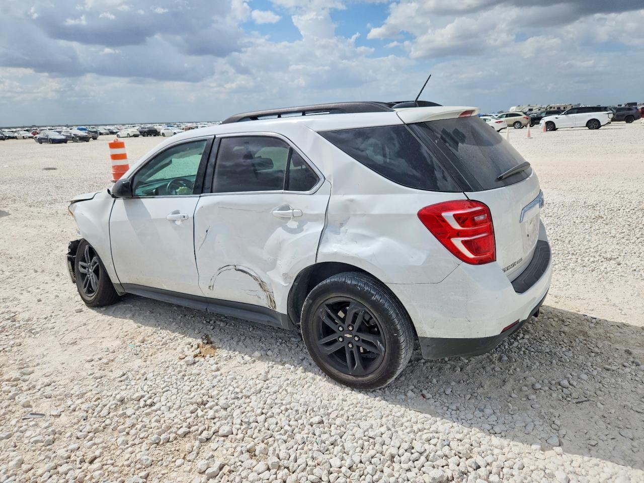 2017 Chevrolet Equinox Lt - Фото 2