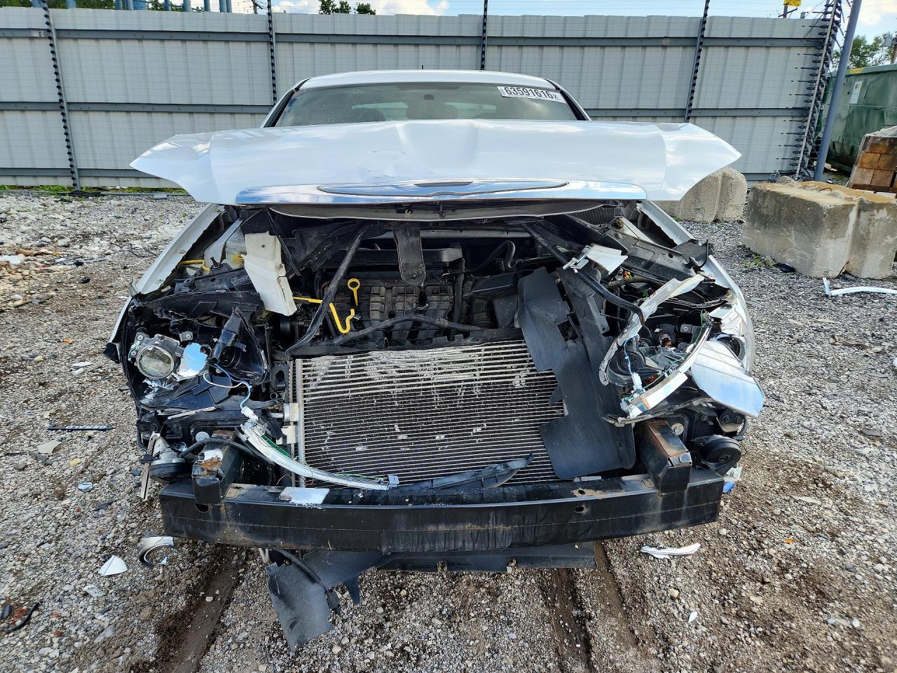 2013 Chrysler 200 Touring - Фото 5