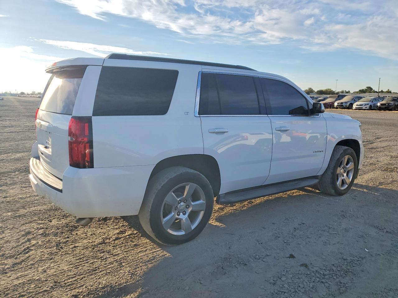 2016 Chevrolet Tahoe C1500 Lt - Фото 3