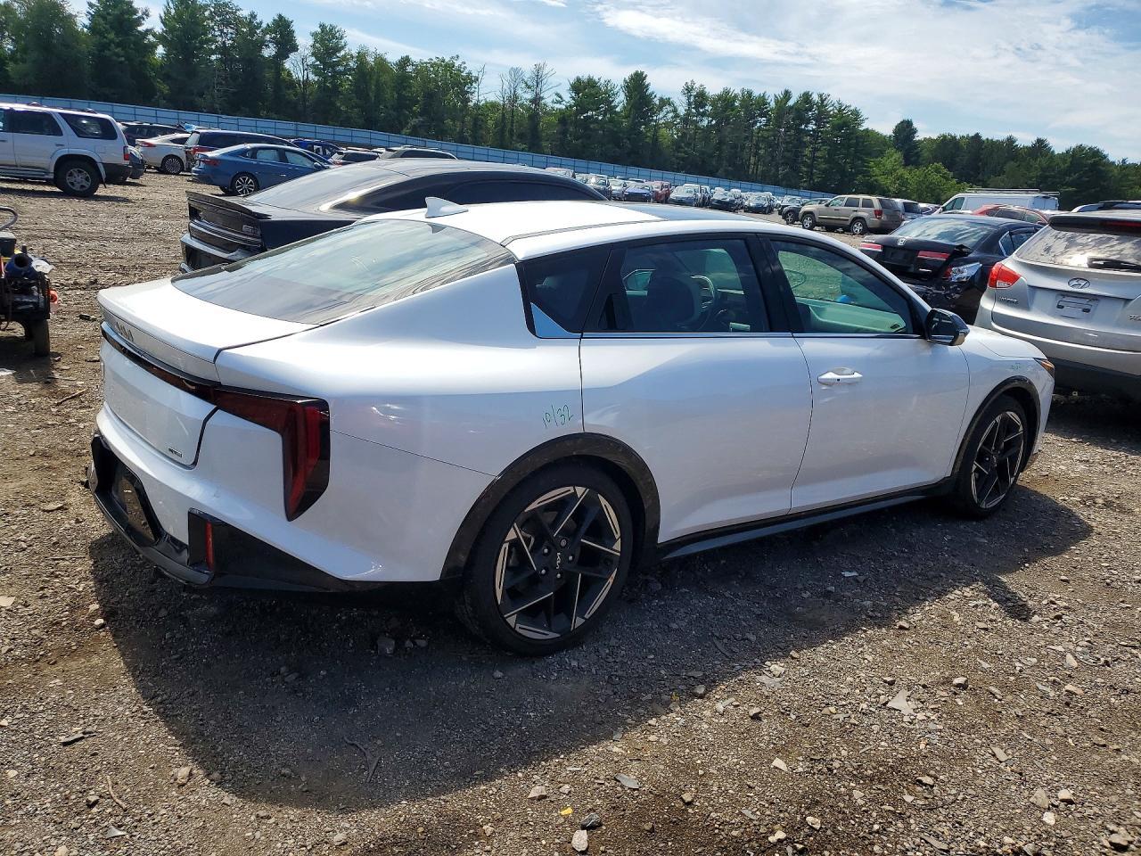 2025 Kia K4 Gt Line - Фото 3