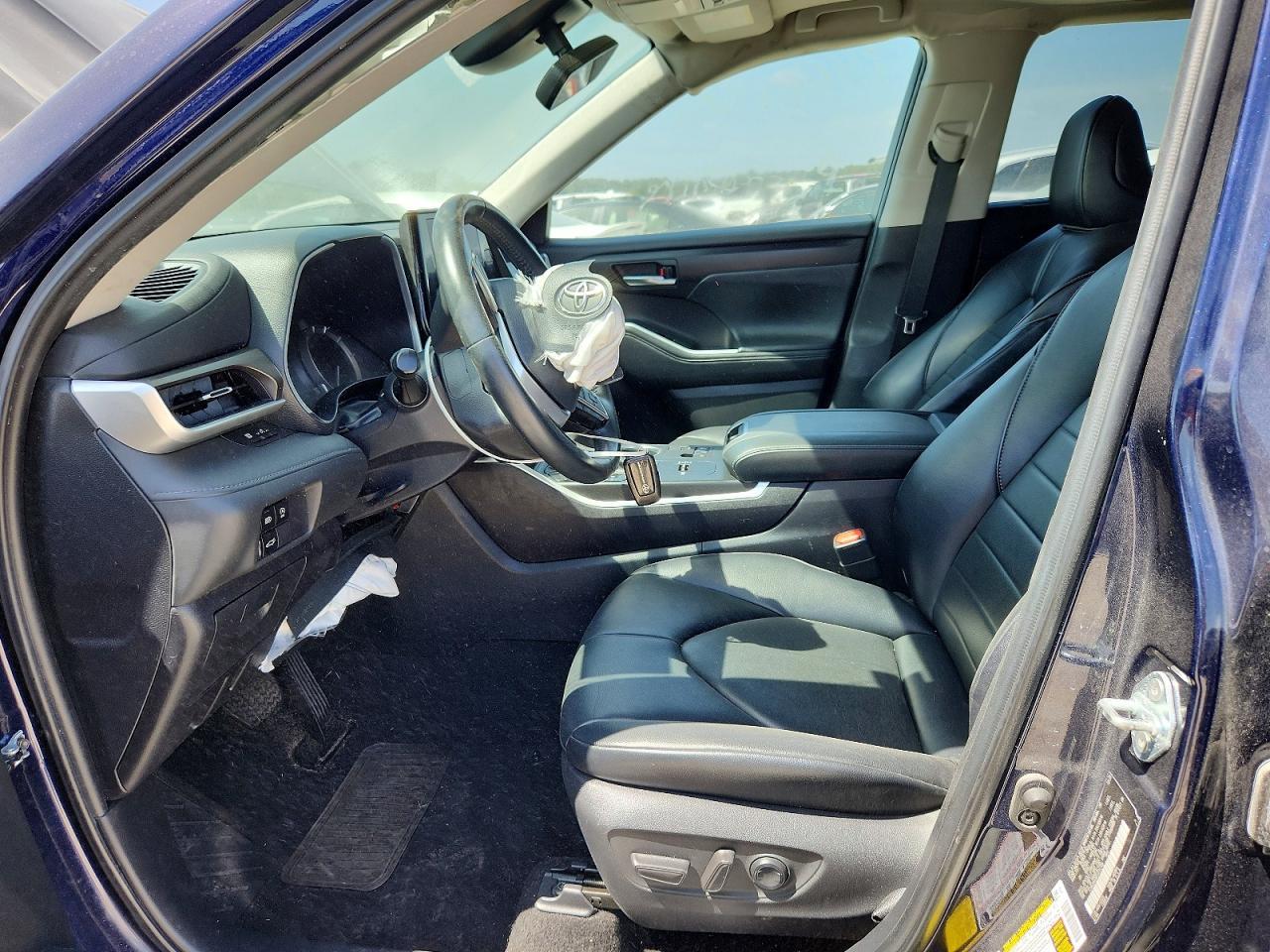 2023 Toyota Highlander L - Фото 7