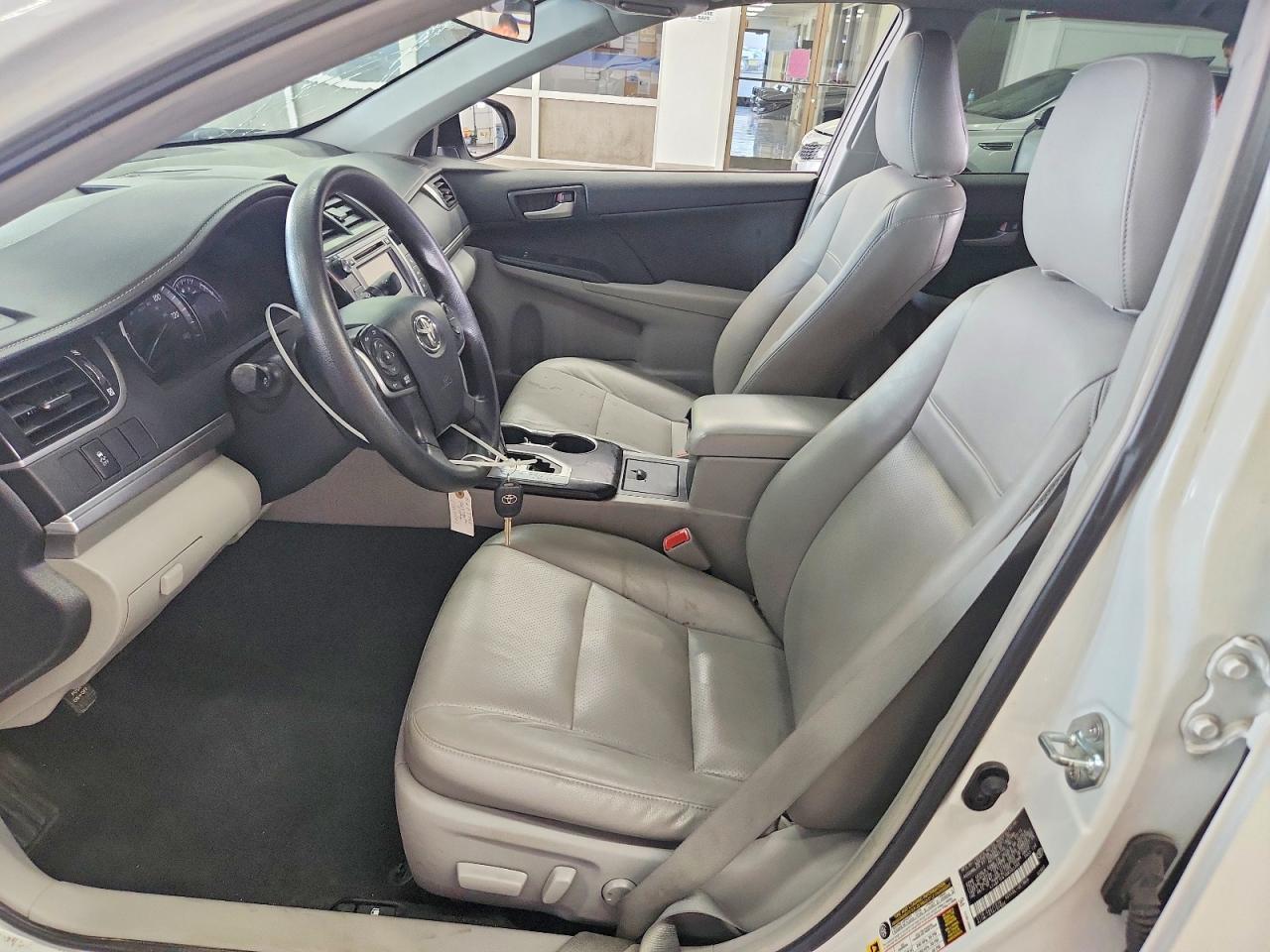 2013 Toyota Camry Le - Фото 7