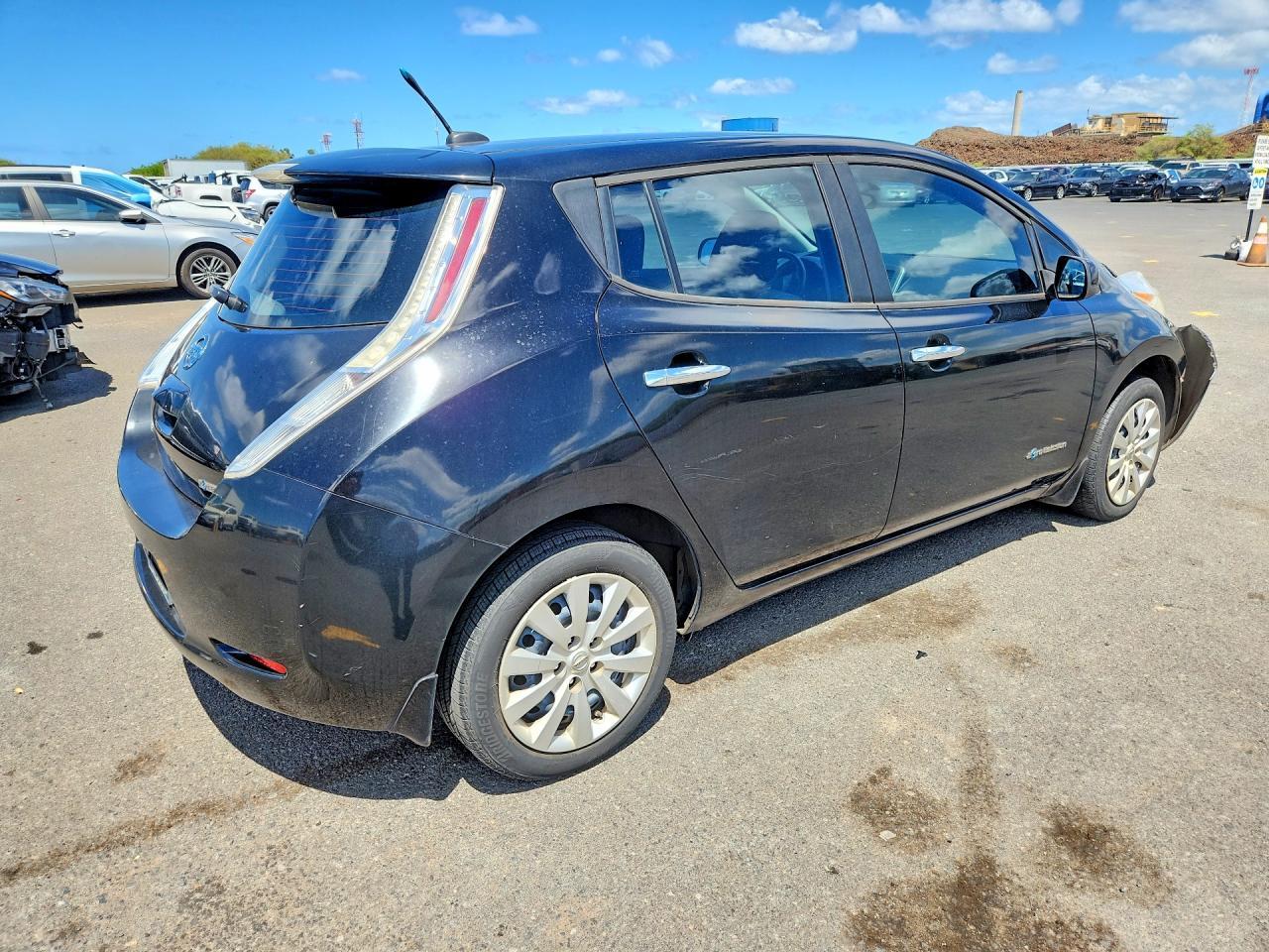 2014 Nissan Leaf S - Фото 3