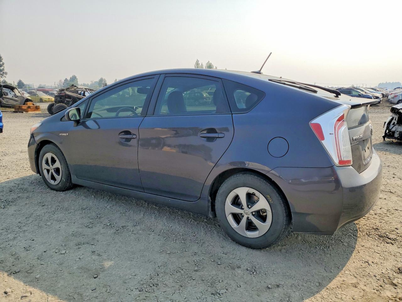 2012 Toyota Prius Four - Фото 2