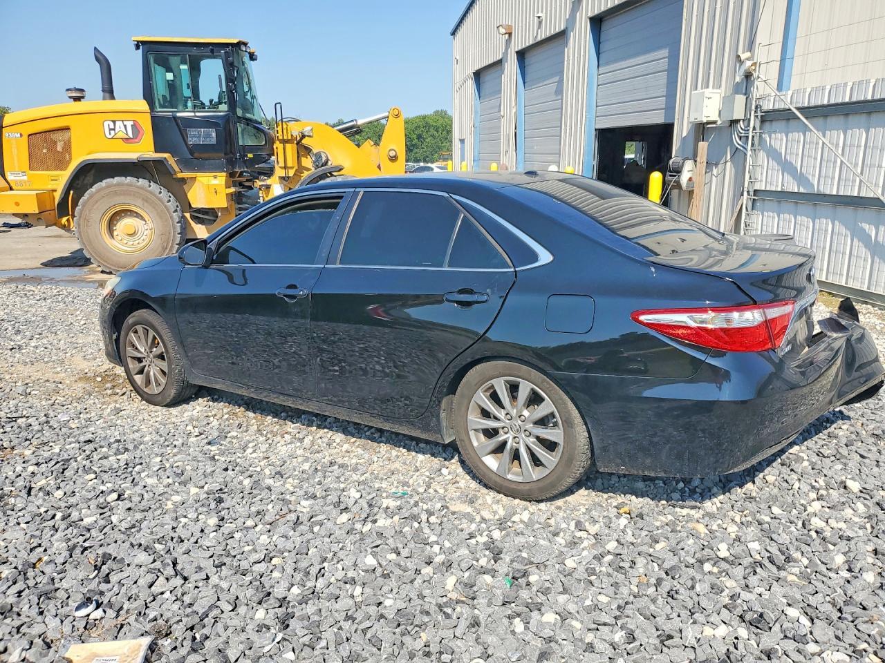 2015 Toyota Camry Xle - Фото 2