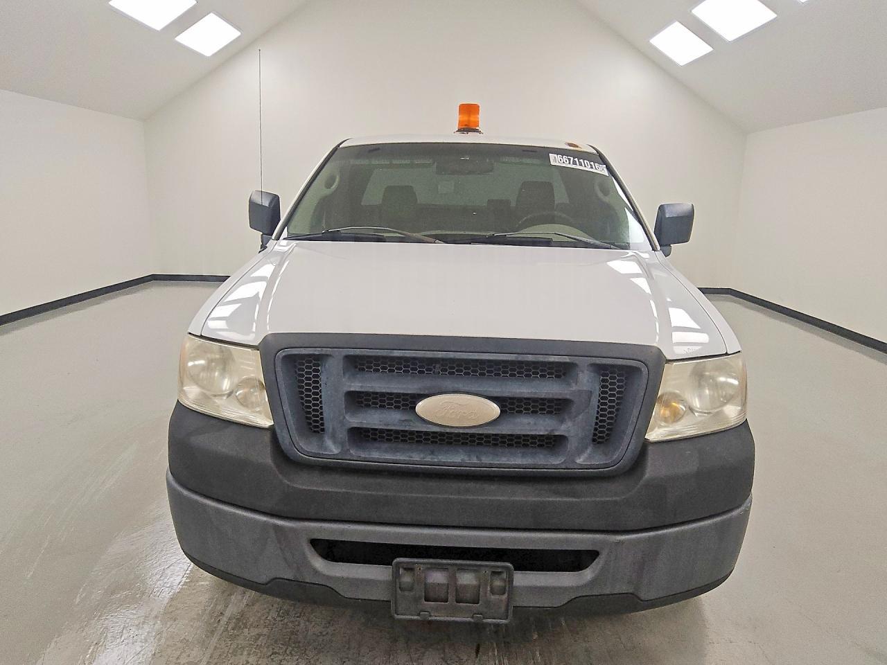 2007 Ford F150 - Image 5