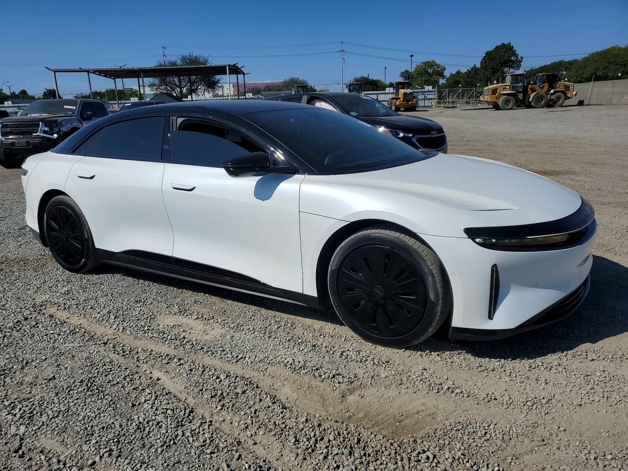 2023 Lucid Motors Air Pure - Image 4