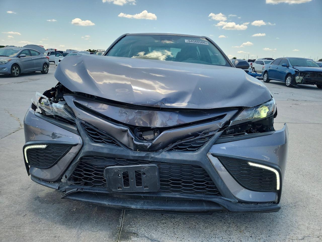 2023 Toyota Camry Se - Фото 5
