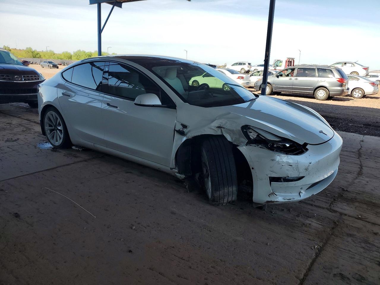 2021 Tesla Model 3 - Image 4