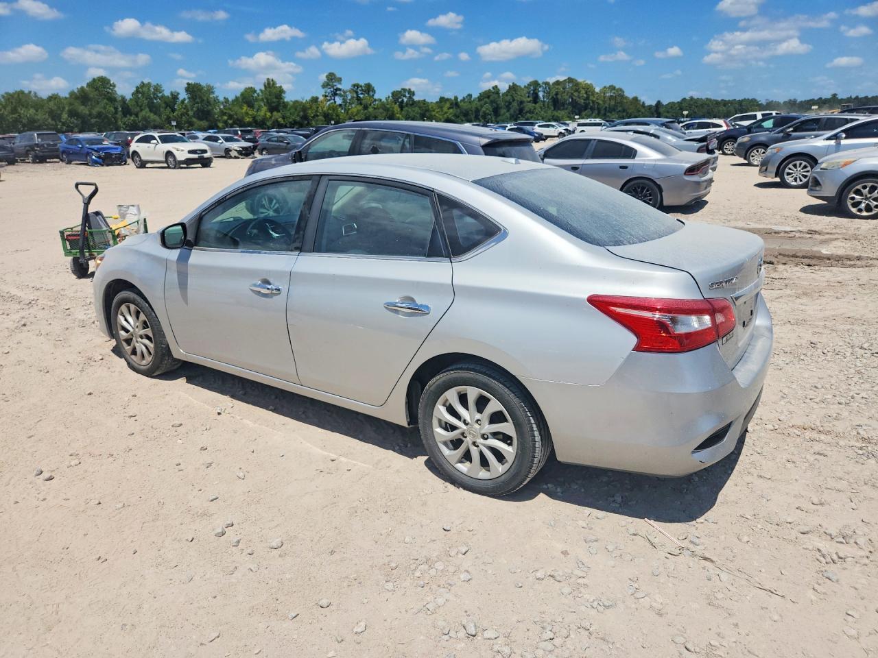2018 Nissan Sentra Sv - Фото 2