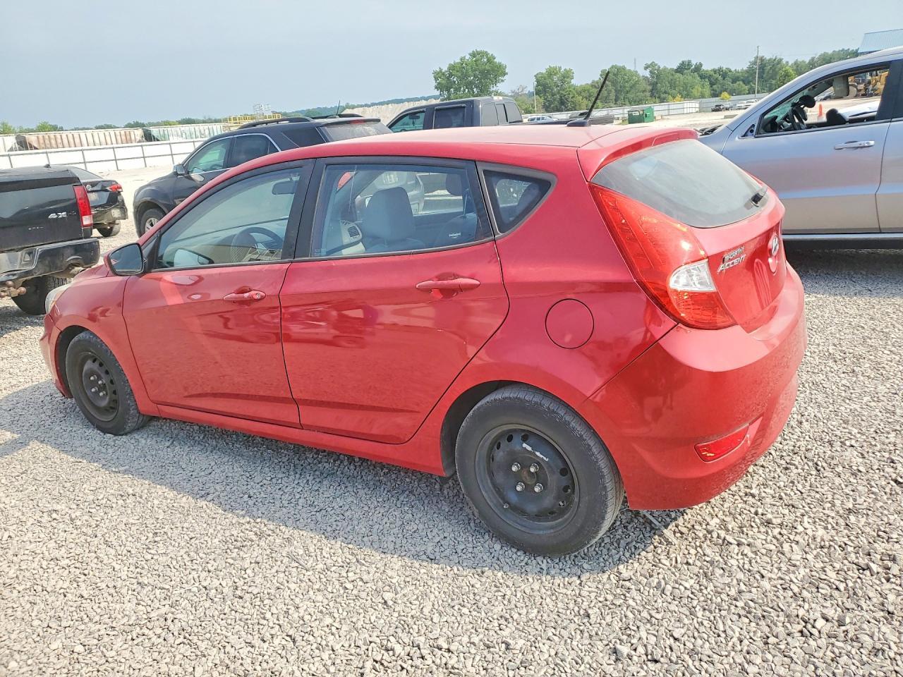 2016 Hyundai Accent Se - Фото 2