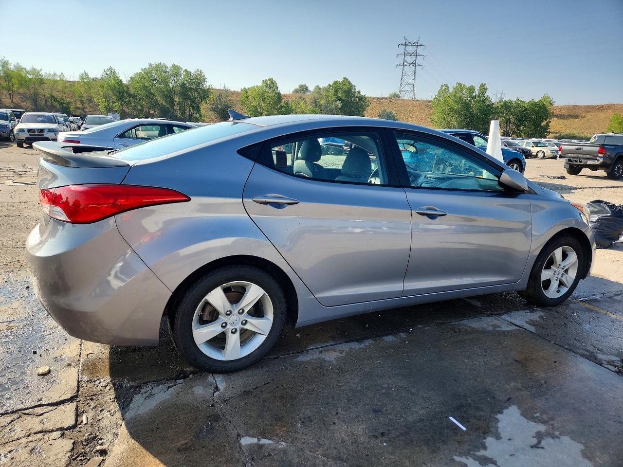 2013 Hyundai Elantra Gls - Фото 3