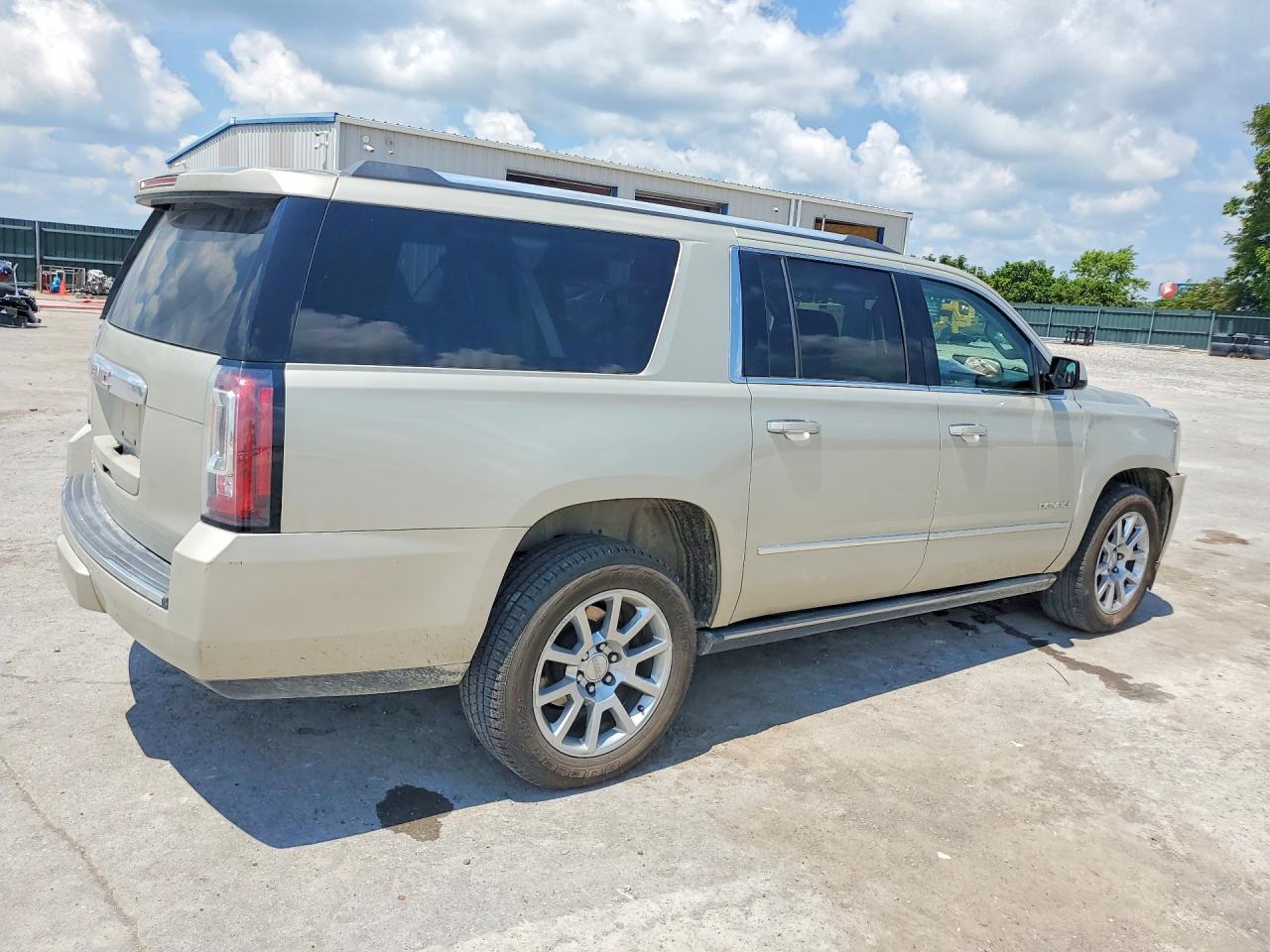 2016 GMC Yukon Xl Denali - Фото 3