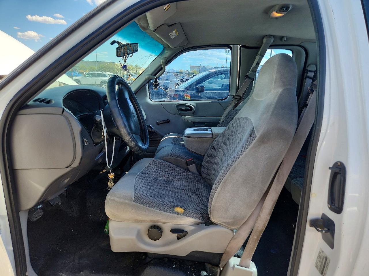 1999 Ford F150 - Image 7
