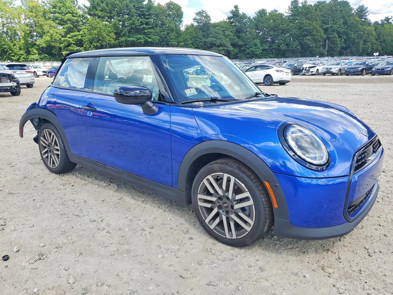 2025 Mini Cooper Base - Image 4