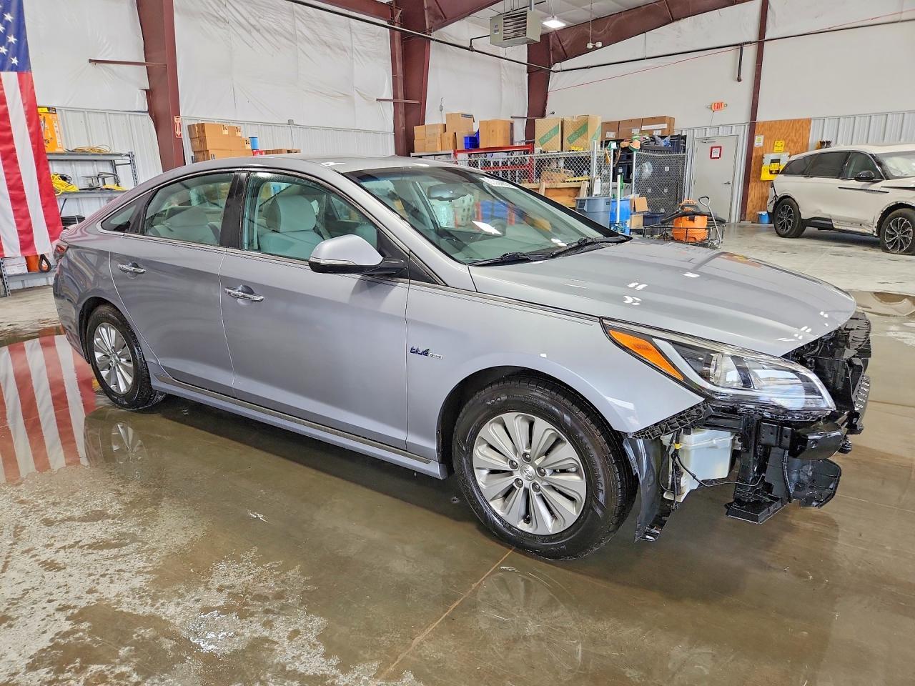 2017 Hyundai Sonata Hybrid Se - Image 4