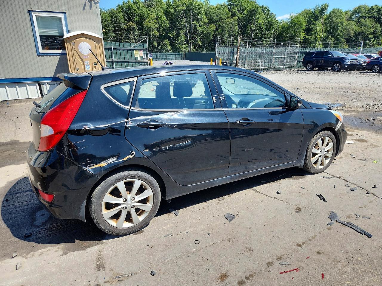 2014 Hyundai Accent Se - Фото 3