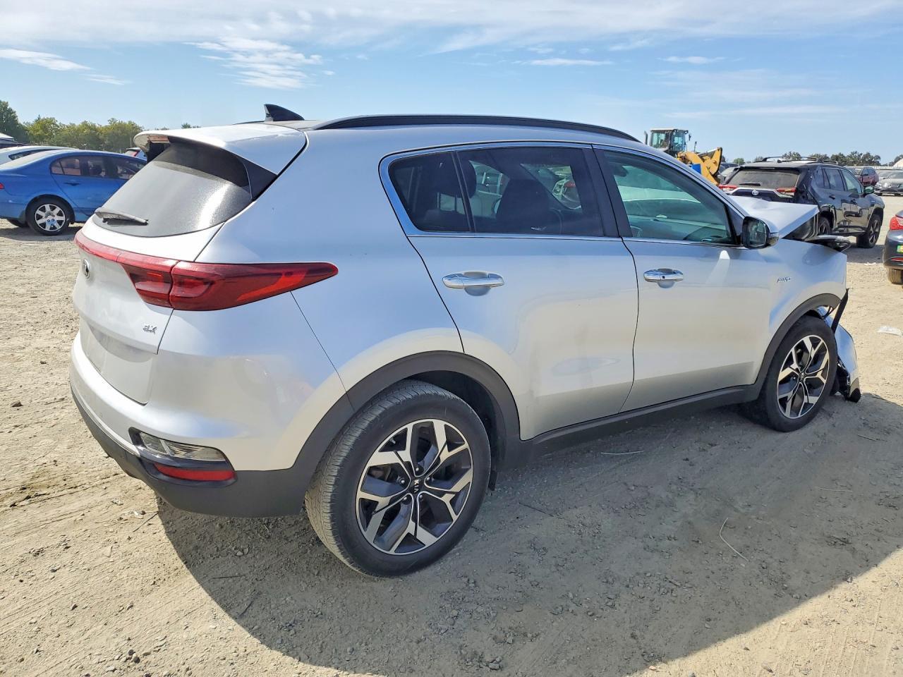 2020 Kia Sportage Ex - Image 3