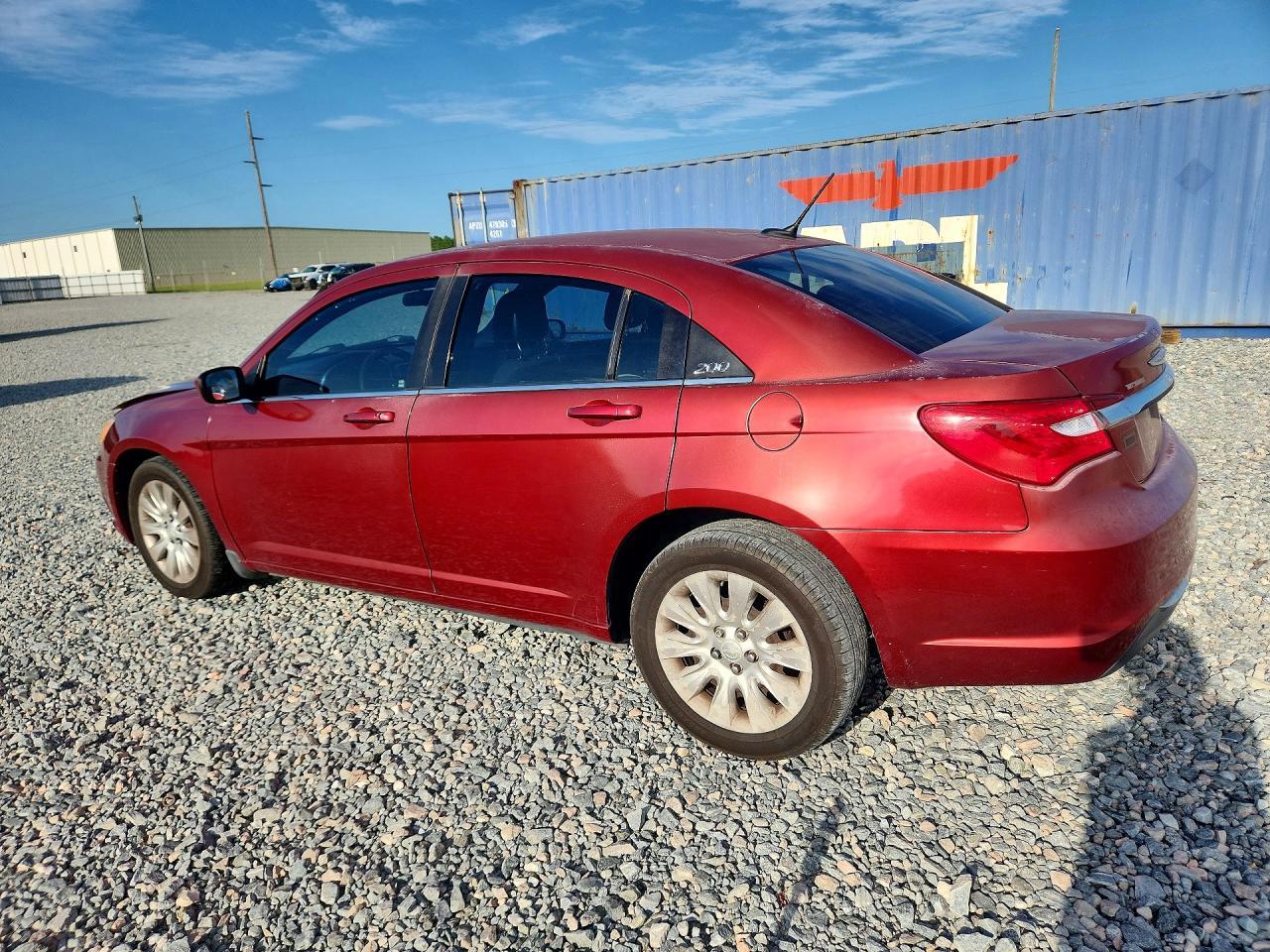 2014 Chrysler 200 Lx - Фото 2