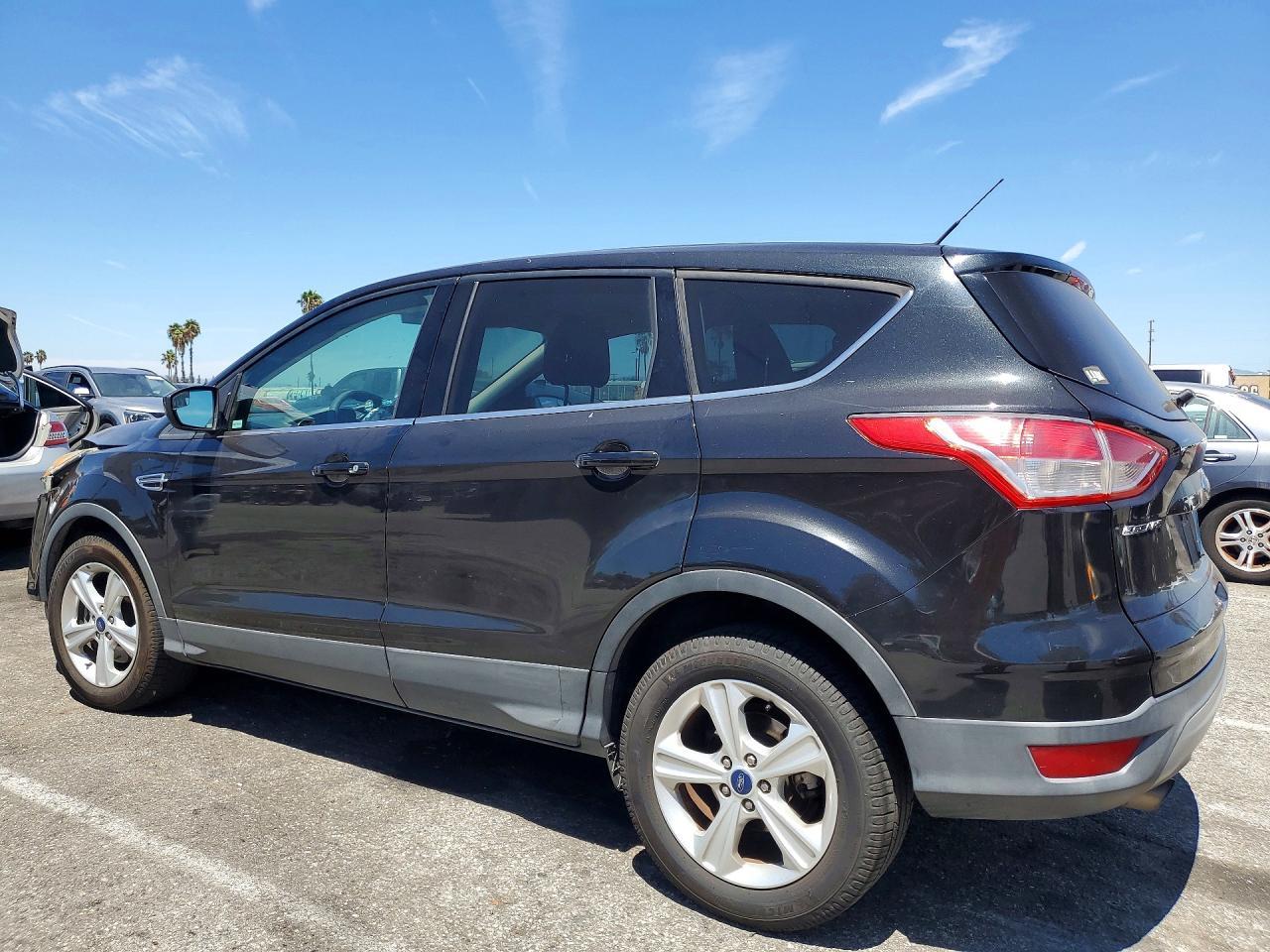 2015 Ford Escape Se - Image 2