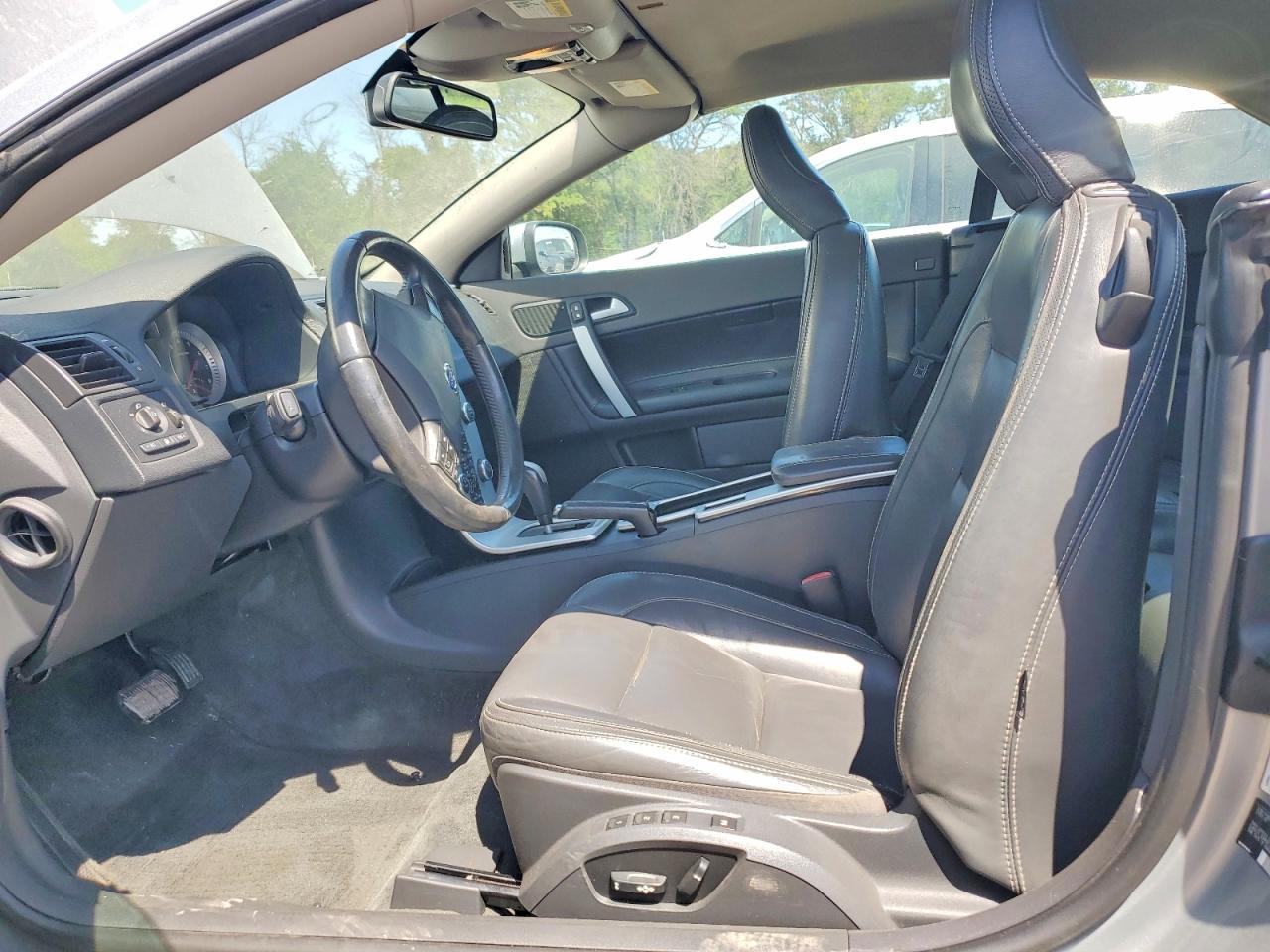 2012 Volvo C70 T5 - Image 7