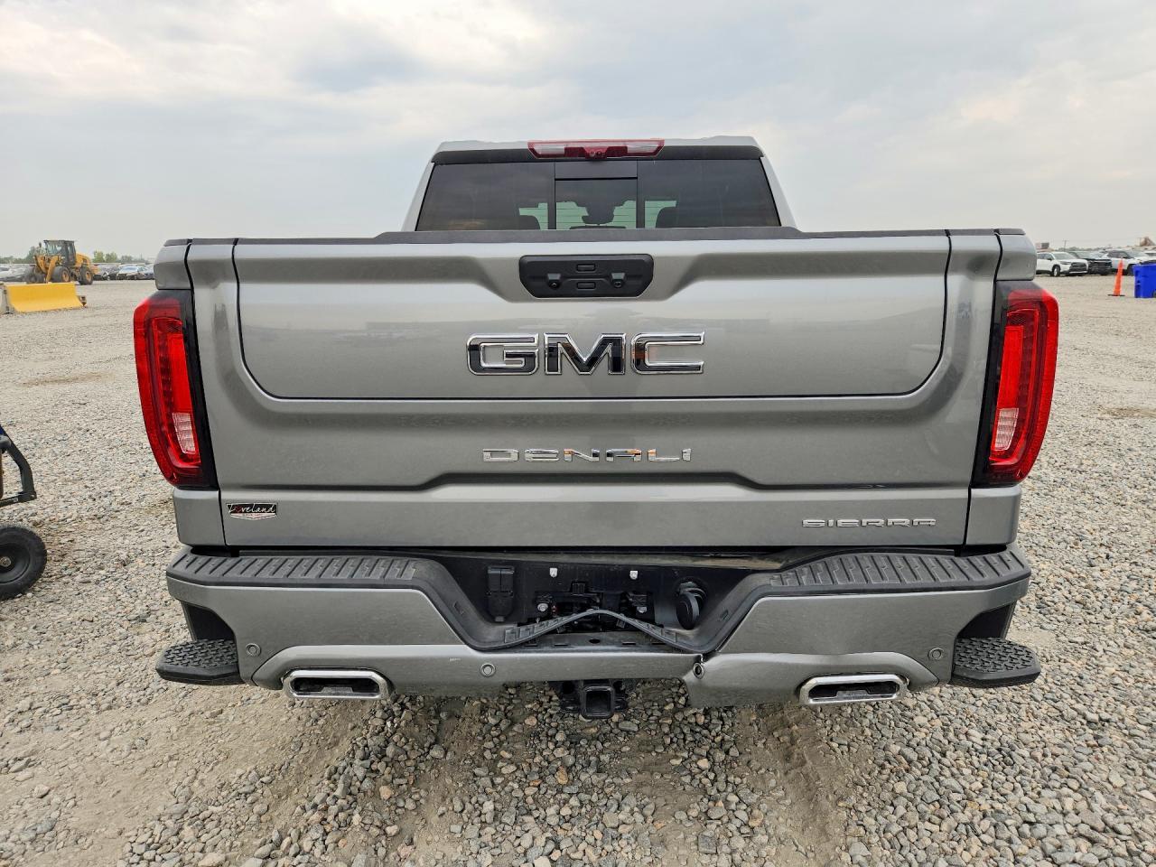 2025 GMC Sierra K1500 Denali Ultimate - Image 6