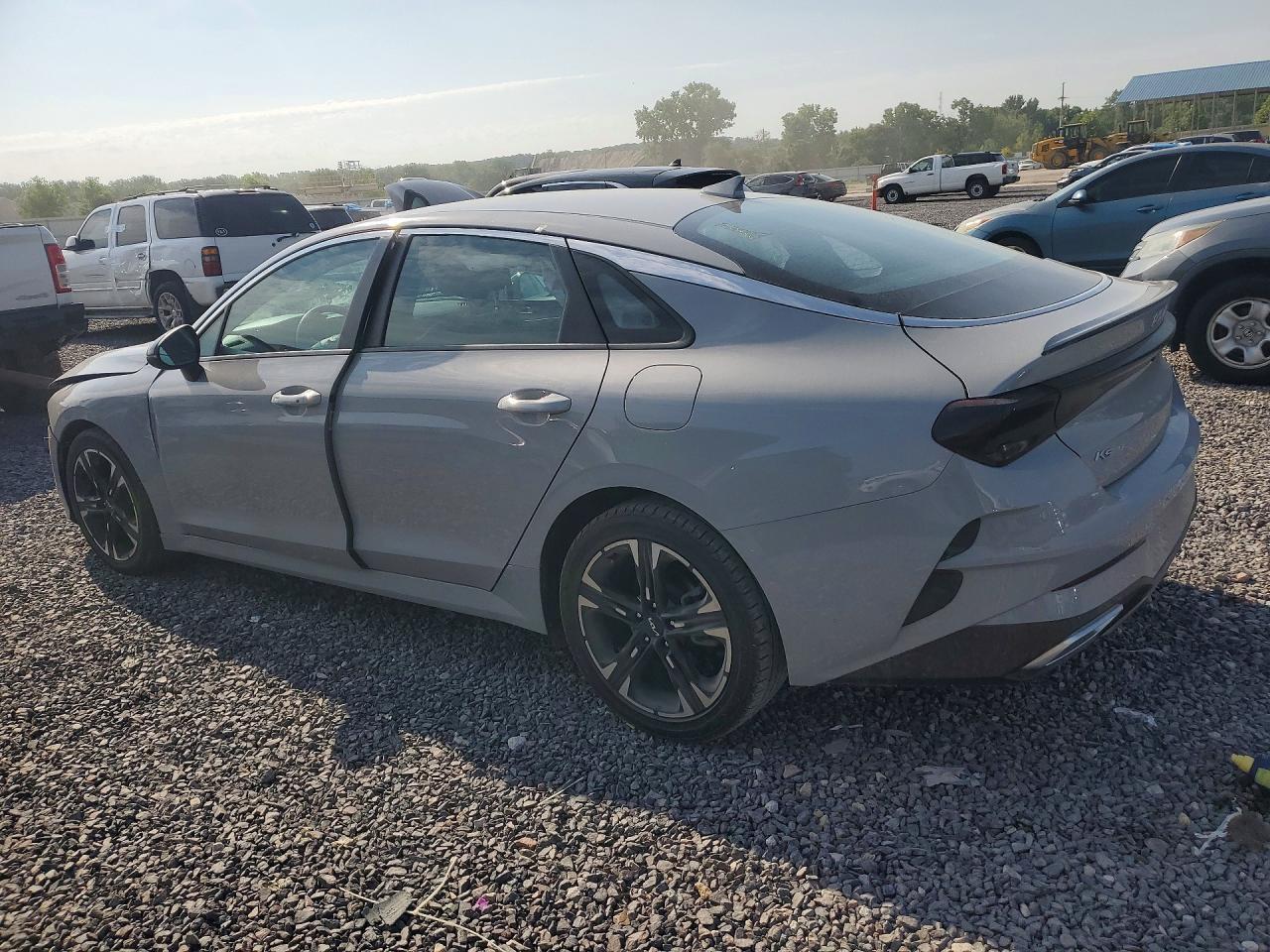 2022 Kia K5 Gt Line - Фото 2