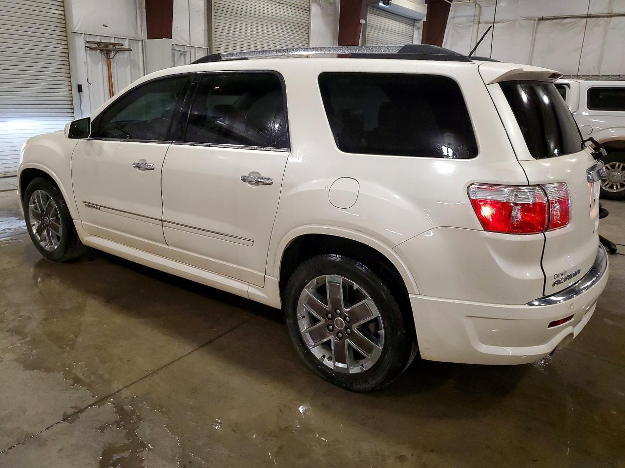2012 GMC Acadia Denali - Фото 2