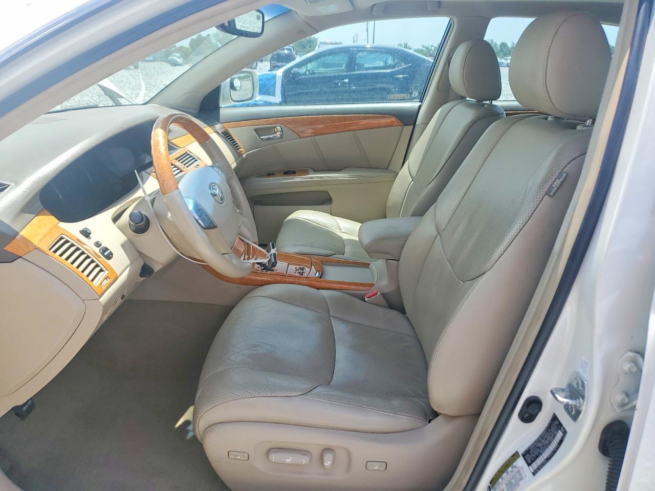 2006 Toyota Avalon Limited - Image 7