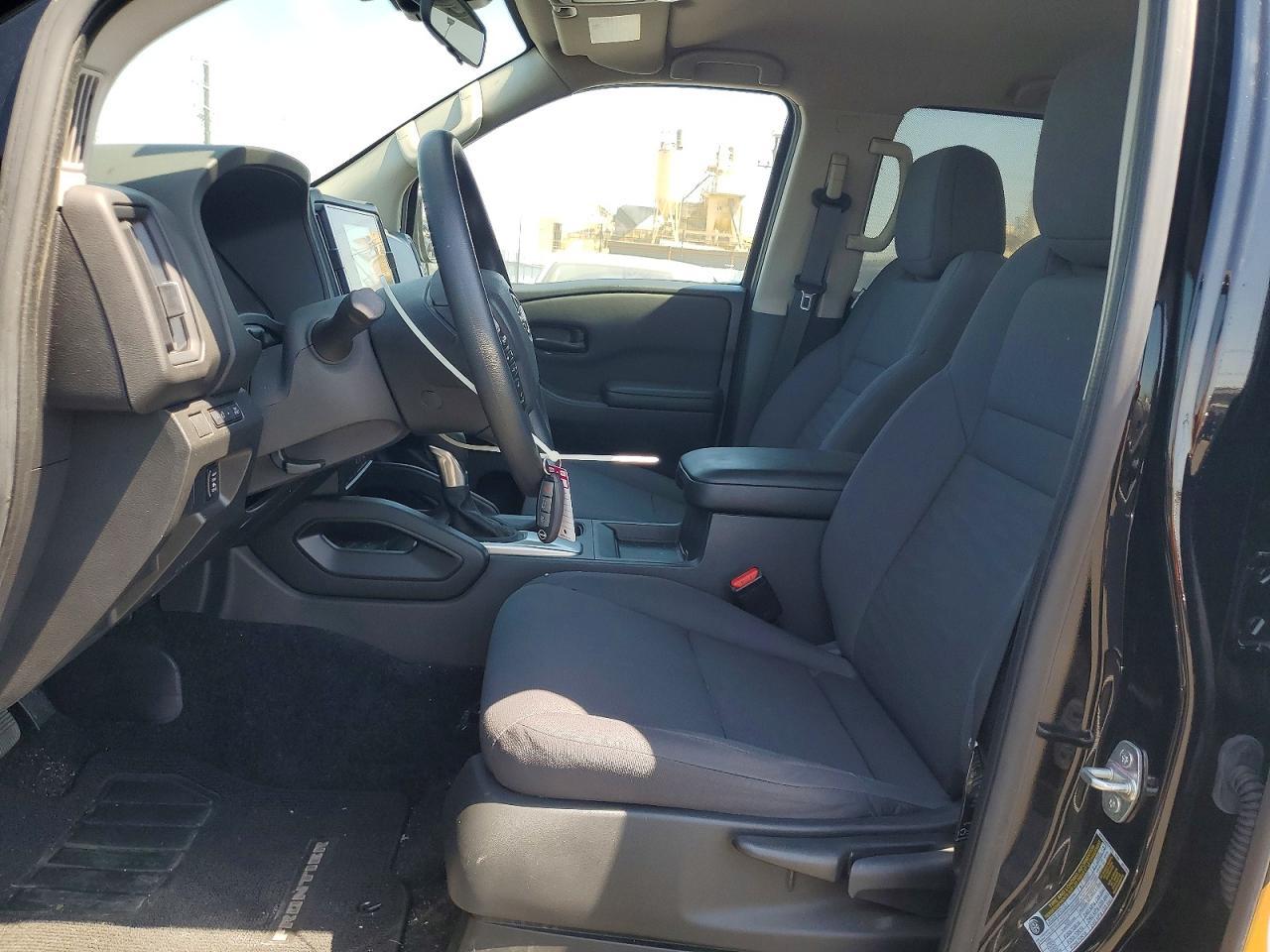 2025 Nissan Frontier S - Image 7